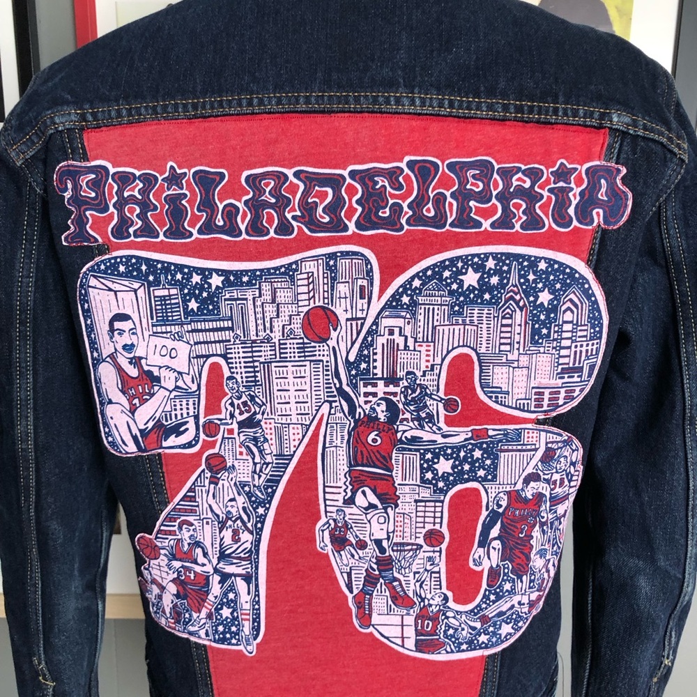 Up-Cycled Philadelphia 76ers Levi’s Denim Sherpa Lined Jacket Men’s Size Small
